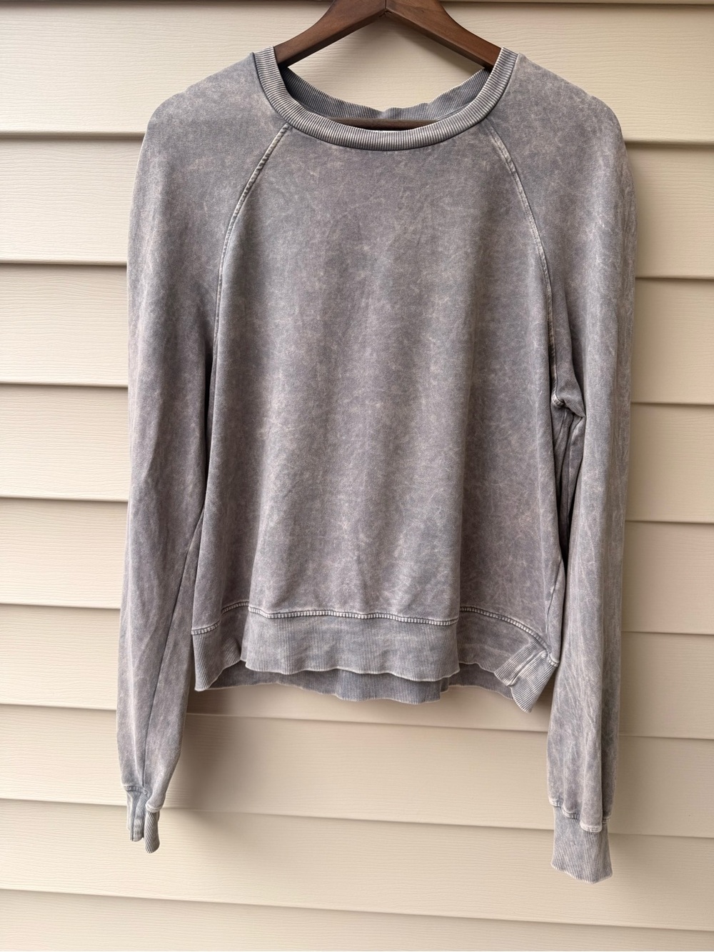 T.La Brown Gray Mineral Wash Raglan Sweatshirt Size XL Made in USA
